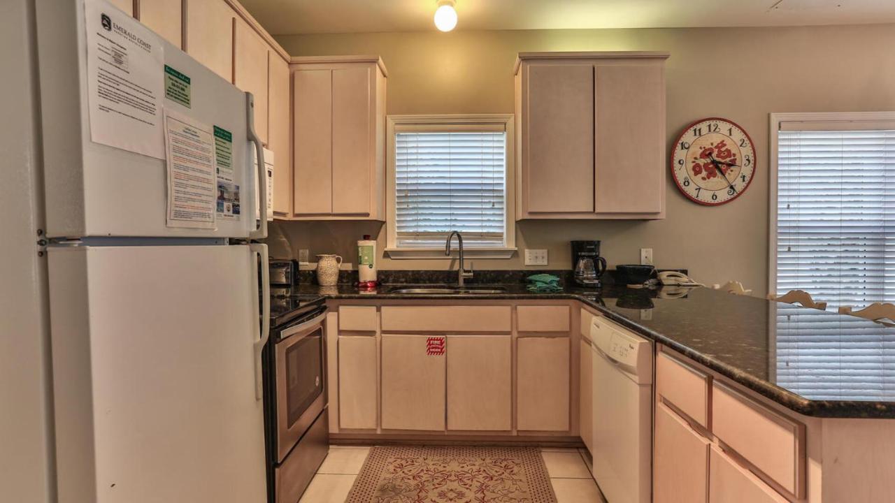 Biglows Bungalow - About A Quarter Mile To Private Neighborhood Beach Access, Pet Friendly, Community Pool Destin Kültér fotó